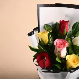 FlowerAura Fresh Live Flower Bouquet of 6 Mix Roses In Premium Paper For Birthday & Anniversary Gift, Wedding Gift, Mother's Day Gift, Love & Romance Gift, Father's Day Gift (Same Day Delivery) image 4