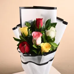 FlowerAura Fresh Live Flower Bouquet of 6 Mix Roses In Premium Paper For Birthday & Anniversary Gift, Wedding Gift, Mother's Day Gift, Love & Romance Gift, Father's Day Gift (Same Day Delivery) image 2