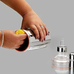 Stainless Steel Oil Dispenser with Nozzle 1 Litre (1000 ml) (Model No.01/01 piece) image 4