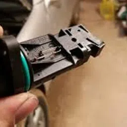 Liqui Moly Air Mass Sensor Cleaner (200 ml) image 3