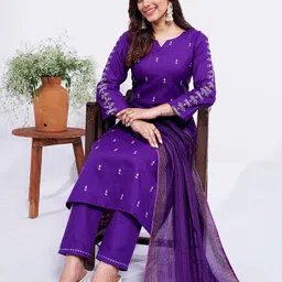 aradhna Women Cotton Rayon Kurta Pant Dupatta Set image 2