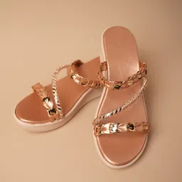 fifthtoe Women Heels Sandal image 2