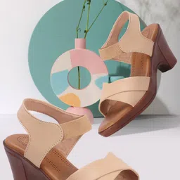 Women Wedges Sandal-image-20