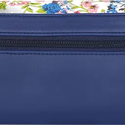 g m w Party BlueClutch image 2