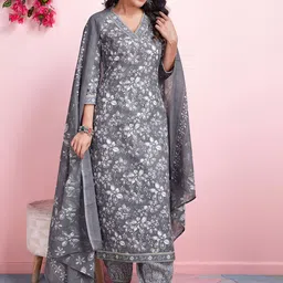 MOJILAA Floral Printed Regular Gotta Patti Pure Cotton Kurta with Salwar & Dupatta image 2