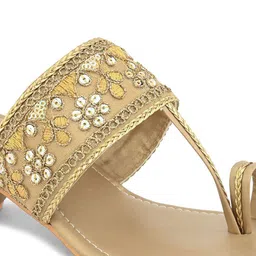 JM Looks Block with image 5