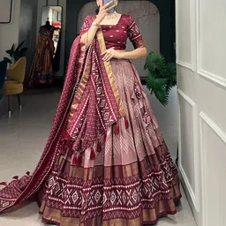 radhvi biz Floral Print Semi Stitched Lehenga Choli-picture-10