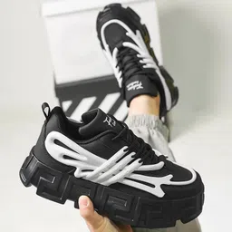 Black running shoes for men Training & Gym Shoes For Men-image-6
