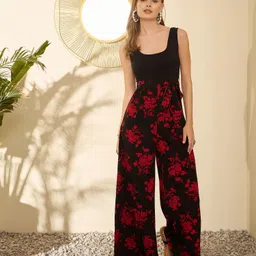 berrylush Printed Women Jumpsuit image 5