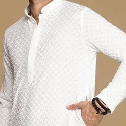 svatantra Men Embroidered Cotton Blend A-line Kurta-picture-27
