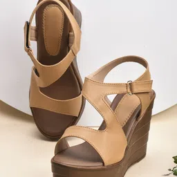 froh feet Women Wedges Sandal image 3