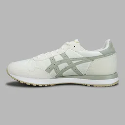 asics TIGER RUNNER II Casuals For Men image 2