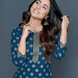 dolly fab Women Viscose Rayon Kurta Palazzo Set image 4