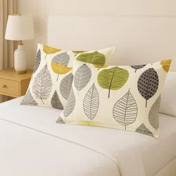 house fox Cotton Pillows Cover image 1