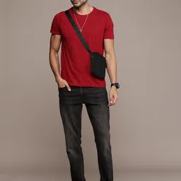 wrogn Men Regular Mid Rise Black Jeans image 5