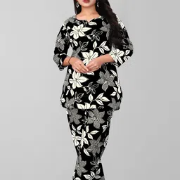 biyoko Women Top & Pyjama Set Black Printed-picture-28