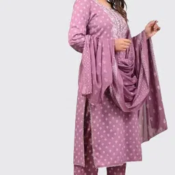 piludi house Women Viscose Rayon Kurta Pant Attached Dupatta Set image 2