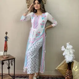patel fashion hub Women Floral Print Viscose Rayon Straight Kurta image 1
