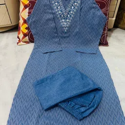 Women Cotton Blend Kurti Pant Set-image-24