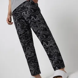 bewakoof All Over Printed Regular Fit Men Pyjama image 2