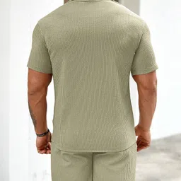 vogaan Men Top & Shorts Set Green Solid image 3