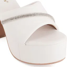 ikagi Women Heels Sandal image 3