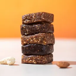 Gladful Date Nut Squares - Almond and Cranberry - Pack of 1 image 2