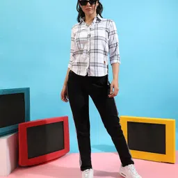 campus sutra Women Regular Fit Checkered Spread Collar Casual Shirt image 5