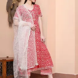 fourleaf Net Embroidered White Women Dupatta-picture-28