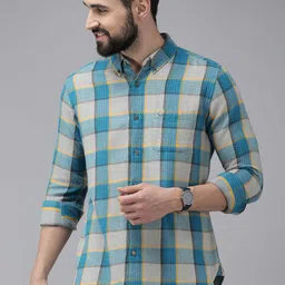 the bear house Men Slim Fit Checkered Button Down Collar Casual Shirt image 3
