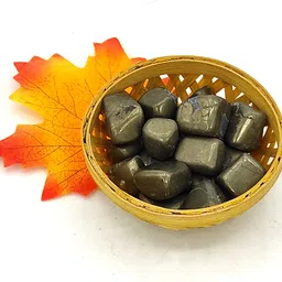 plus value 8261C3WL Polished Oval Crystal Stone image 3