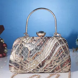 Swisni Embroidered Box Clutch-image-3