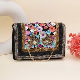 FABBHUE Embroidered Embellished Foldover Clutch-picture-27