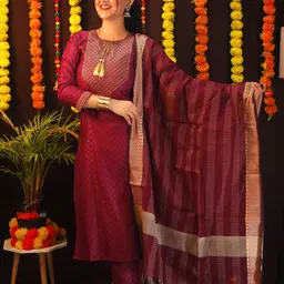 tibra attire Women Cotton Blend Kurti Pant Dupatta Set image 3