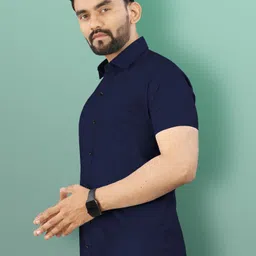 vebnor Men Regular Fit Solid Casual Shirt image 4