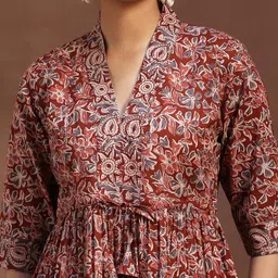 libas Women Printed Pure Cotton A-line Kurta image 4