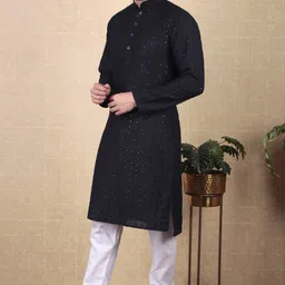 koshin Men Paisley, Embroidered Cotton Blend Straight Kurta image 3