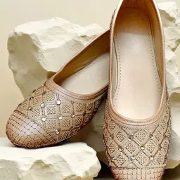 trendy feet Latest new model stylish fancy trendy comfortable stylishfor ladies Jutis For Women-picture-19