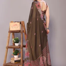 mirchi fashion Printed, Blocked Printed Daily Wear Chiffon, Georgette Saree image 2