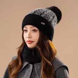 winity Beanie image 1