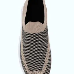 TPENT Comfortable Sports shoes for Women's Slip On Sneakers For Women image 2