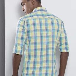the indian garage co. Men Slim Fit Checkered Spread Collar Casual Shirt image 4