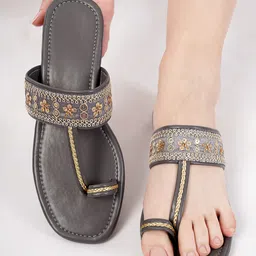 mavtha Women Flats Sandal-picture-16