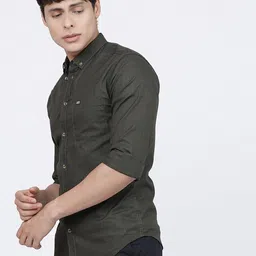 the indian garage co. Men Regular Fit Solid Spread Collar Casual Shirt image 5