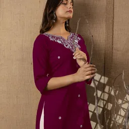 udati kaliya Women Embroidered Viscose Rayon Straight Kurta image 5