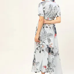 U&F Floral Printed Crepe Maxi Dress image 3
