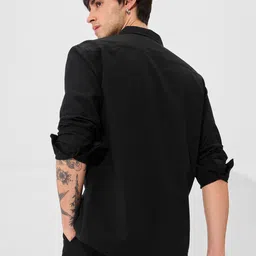 the souled store Men Regular Fit Solid Button Down Collar Casual Shirt image 2