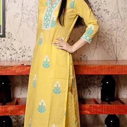 gosriki Women Cotton Rayon Kurta Pant Dupatta Set image 4