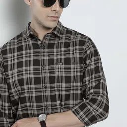 the indian garage co. Men Regular Fit Checkered Spread Collar Casual Shirt image 1