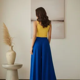 desi weavess Women Blue Pure Cotton Trousers image 2